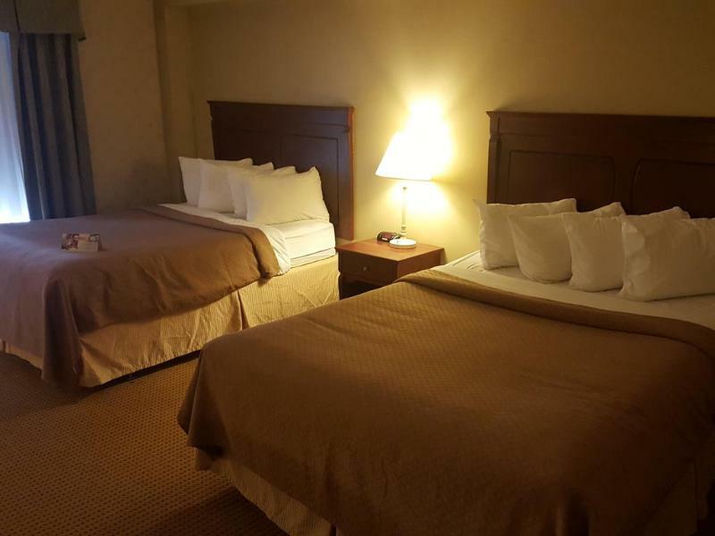 Quality Inn & Suites Καταρράκτες του Νιαγάρα Εξωτερικό φωτογραφία